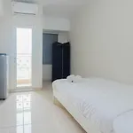 Stylish And Posh Studio Springlake Summarecon Bekasi Apartment By Travelio