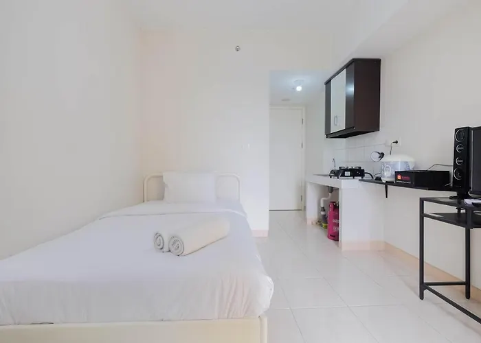 Stylish And Posh Studio Springlake Summarecon Bekasi Apartment By Travelio