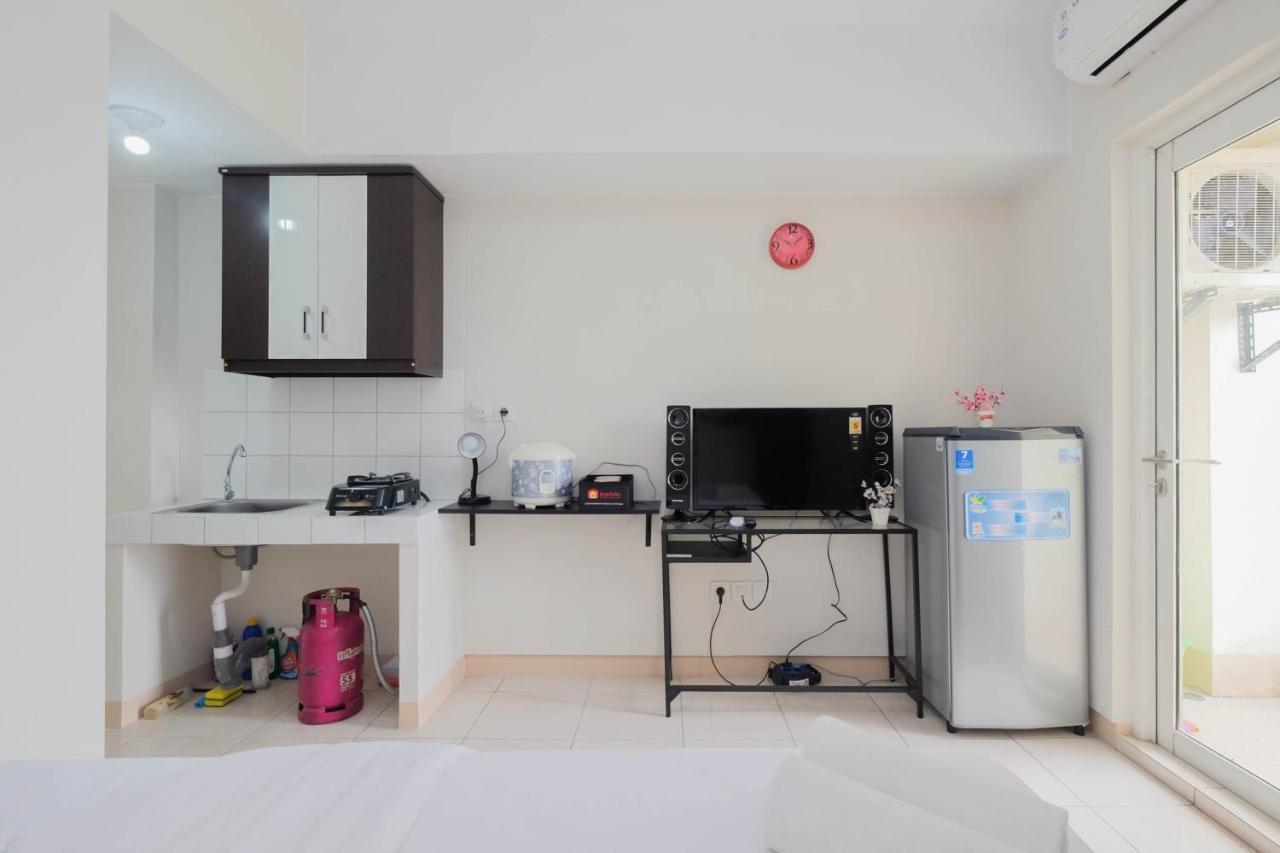Stylish And Posh Springlake Summarecon By Travelio *